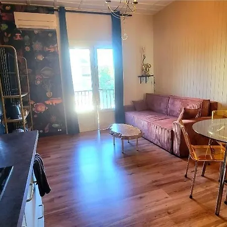 Petit A 50m A Pied De La Fréjus